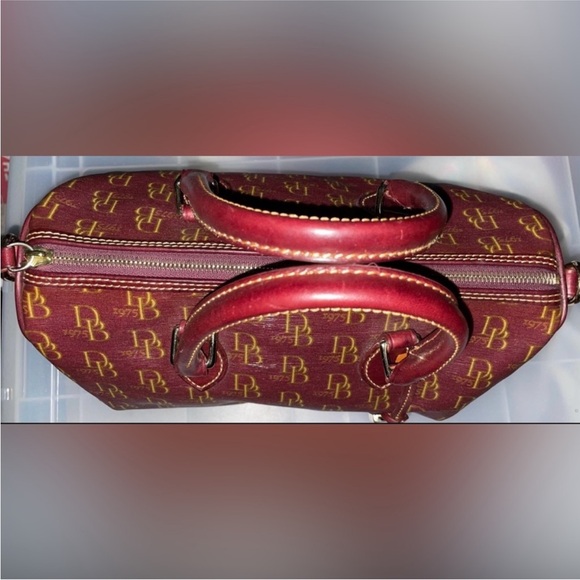 DOONEY & BOURKE SIGNATURE DB BOSTON SPEEDY TOP HANDLE BAG RARE EUC - Picture 7 of 10